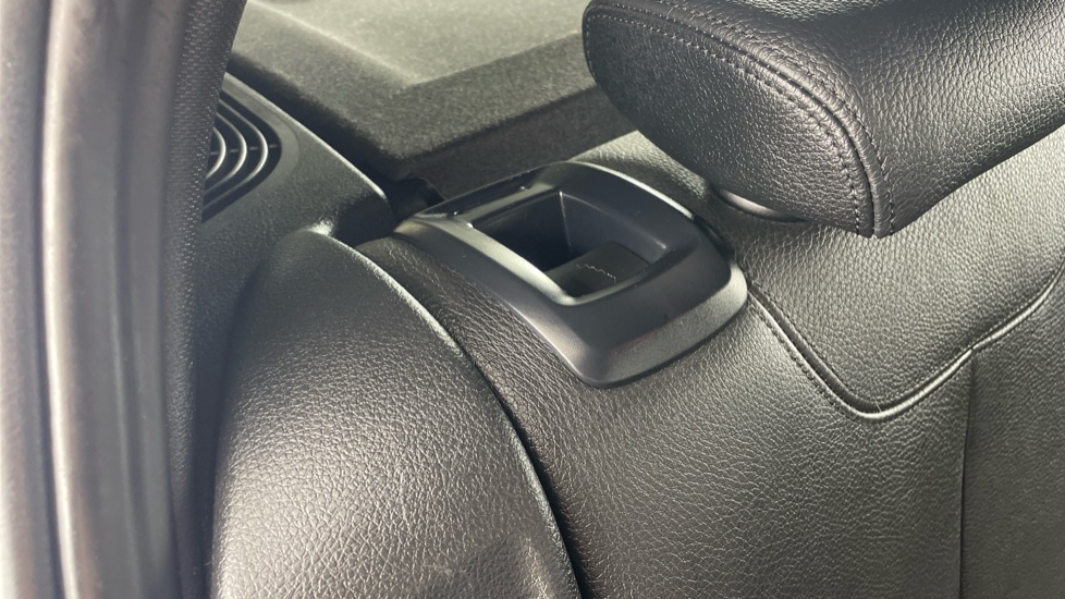 BMW 1 Series 116i M Sport 5dr Petrol Hatchback - Image 40