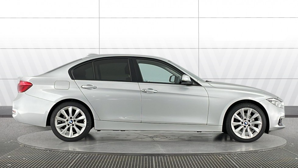 BMW 3 Series 320d SE 4dr Step Auto Diesel Saloon - Image 3