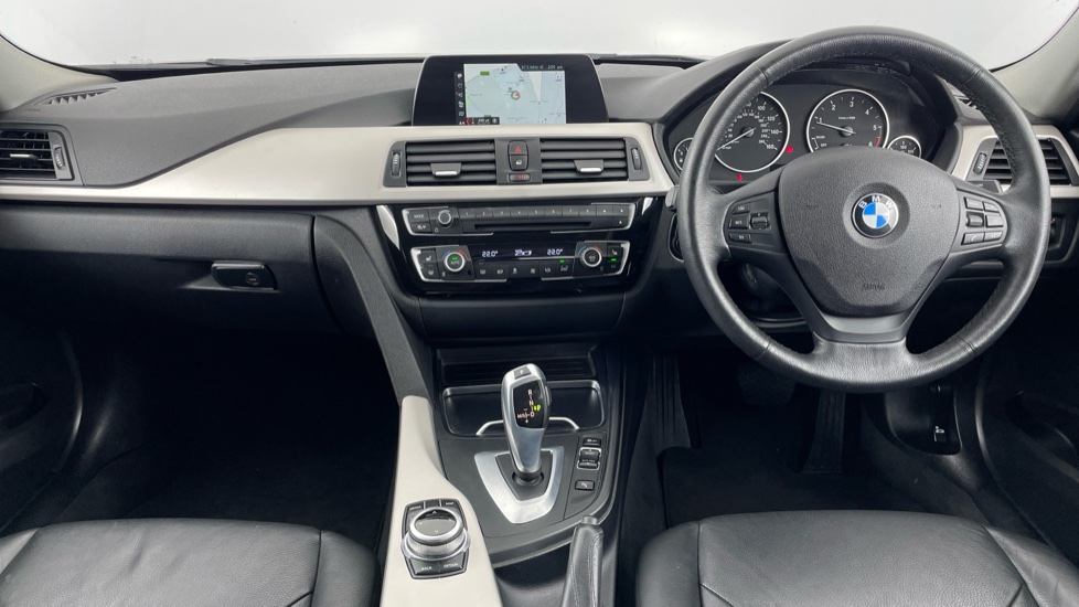 BMW 3 Series 320d SE 4dr Step Auto Diesel Saloon - Image 4