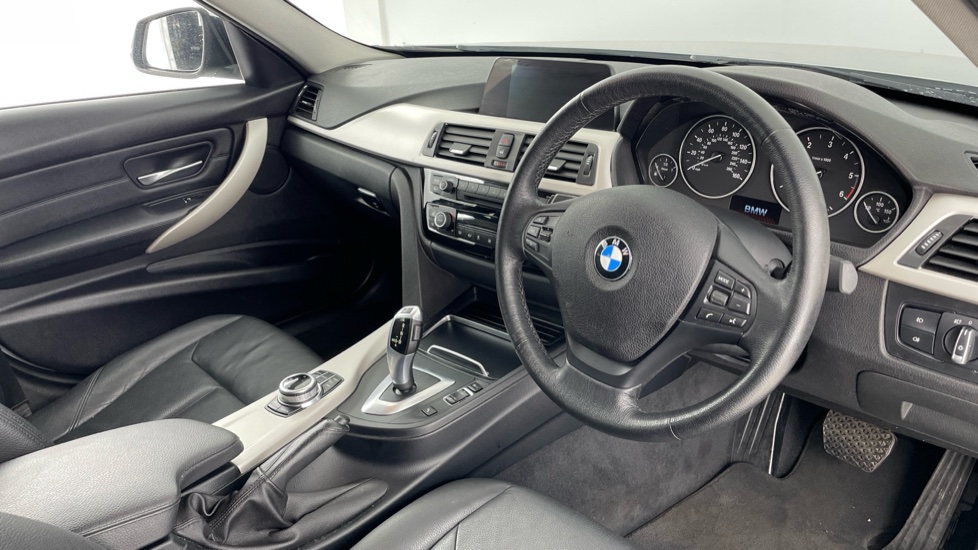 BMW 3 Series 320d SE 4dr Step Auto Diesel Saloon - Image 6