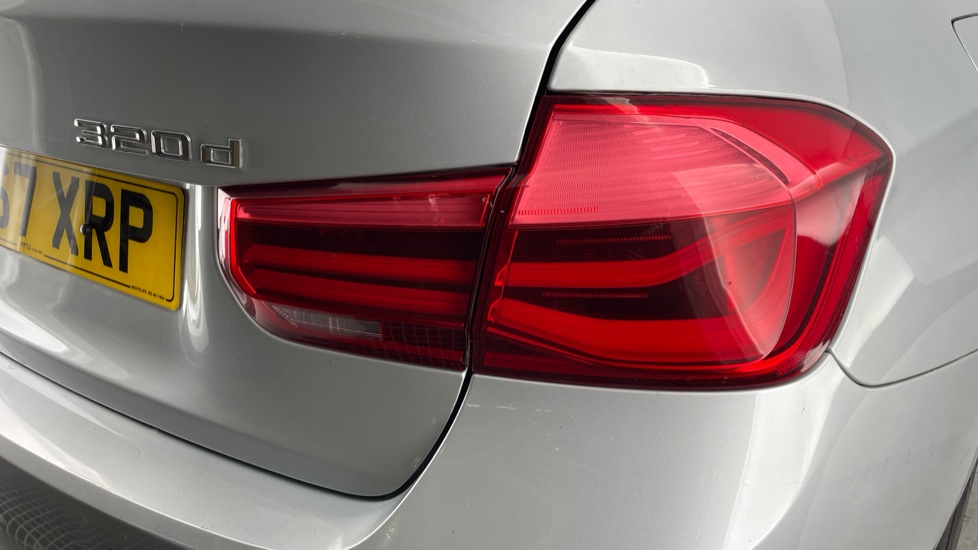 BMW 3 Series 320d SE 4dr Step Auto Diesel Saloon - Image 22
