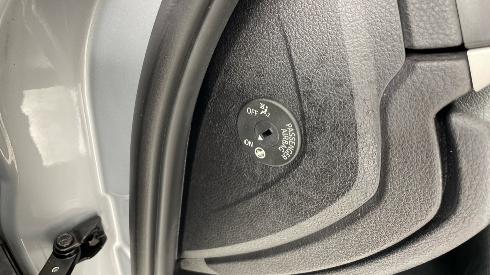 BMW 3 Series 320d SE 4dr Step Auto Diesel Saloon - Image 28