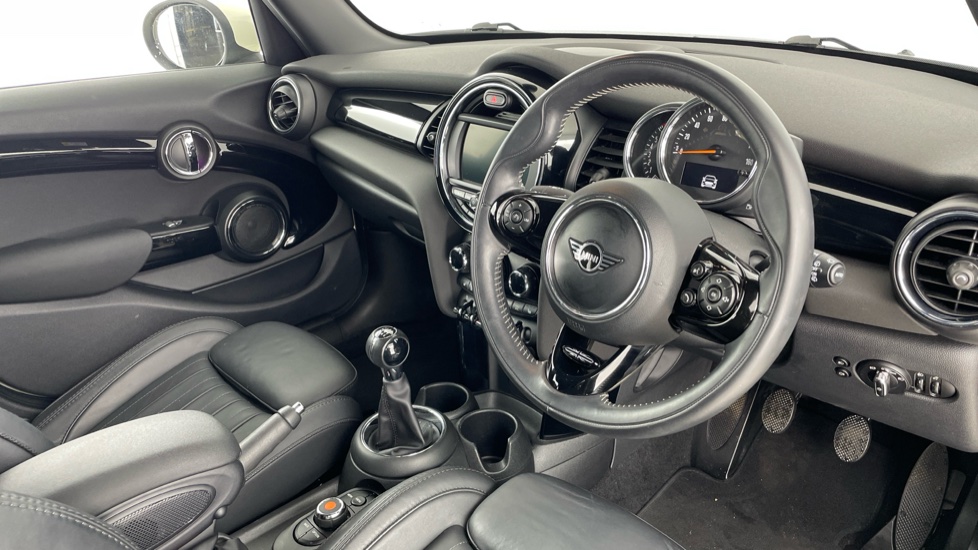 MINI Hatchback 2.0 Cooper S Exclusive II 5dr [Comfort Pack] Petrol Hatchback - Image 6