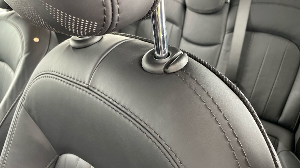 MINI Hatchback 2.0 Cooper S Exclusive II 5dr [Comfort Pack] Petrol Hatchback - Image 30