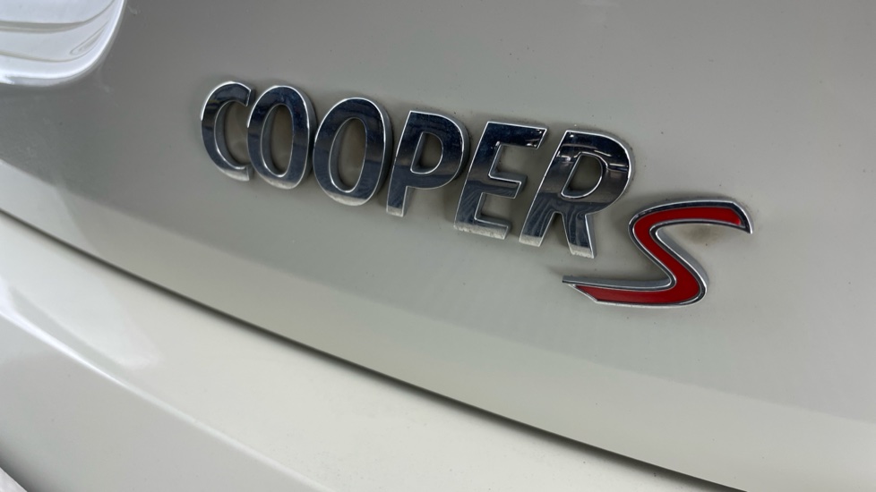 MINI Hatchback 2.0 Cooper S Exclusive II 5dr [Comfort Pack] Petrol Hatchback - Image 45