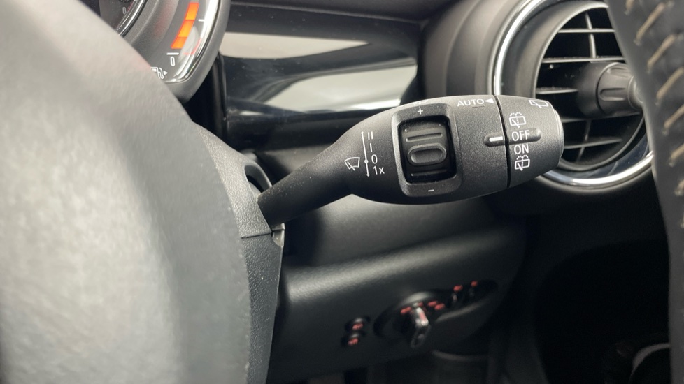 MINI Hatchback 2.0 Cooper S Exclusive II 5dr [Comfort Pack] Petrol Hatchback - Image 60