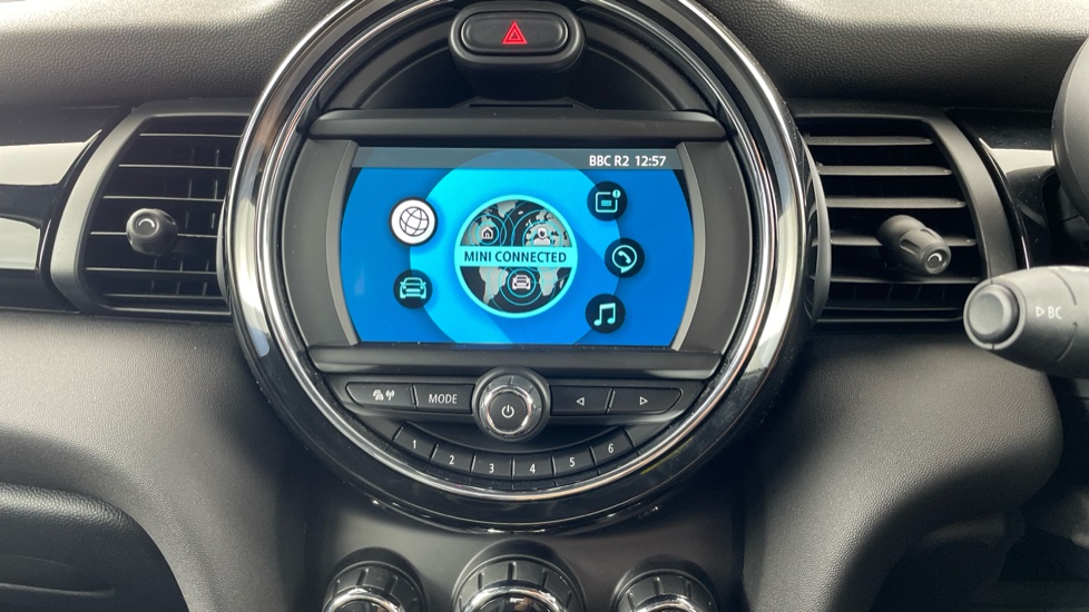 MINI Hatchback 2.0 Cooper S Exclusive II 5dr [Comfort Pack] Petrol Hatchback - Image 64