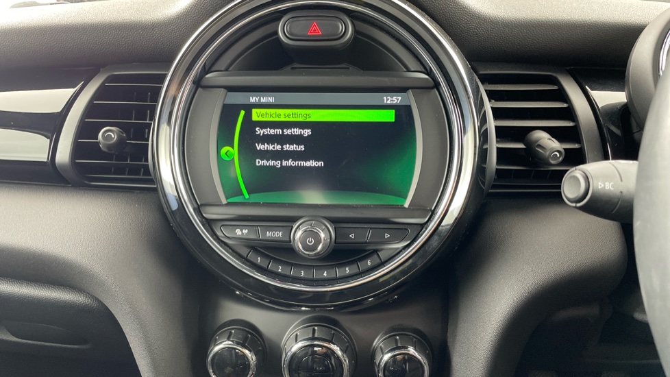 MINI Hatchback 2.0 Cooper S Exclusive II 5dr [Comfort Pack] Petrol Hatchback - Image 67