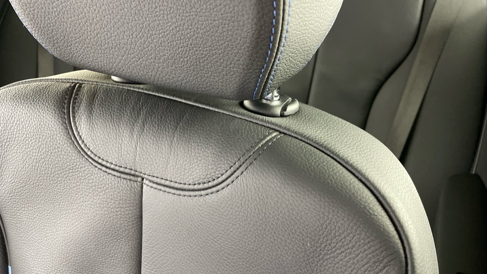 BMW 1 Series 116d M Sport Shadow Edition 5dr Diesel Hatchback - Image 30