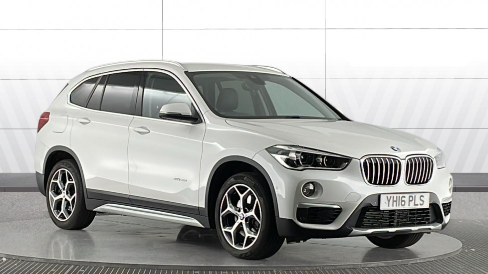 BMW X1 xDrive 20i xLine 5dr Step Auto Petrol Estate - Image 1
