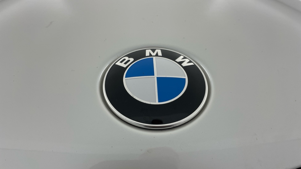 BMW X1 xDrive 20i xLine 5dr Step Auto Petrol Estate - Image 24