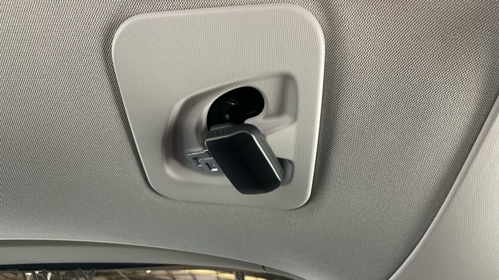BMW X1 xDrive 20i xLine 5dr Step Auto Petrol Estate - Image 37