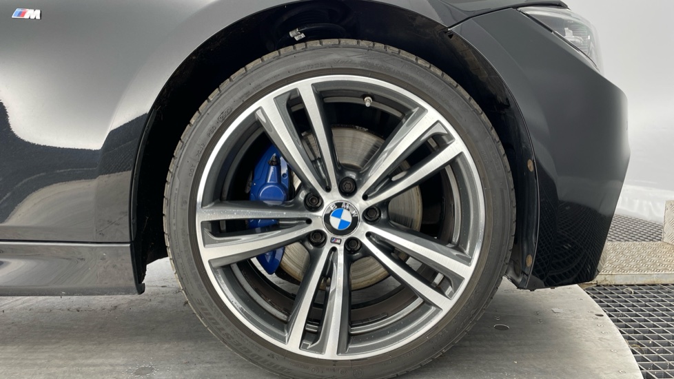 BMW 3 Series 320i xDrive M Sport 5dr Step Auto Petrol Estate - Image 14