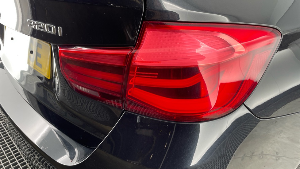 BMW 3 Series 320i xDrive M Sport 5dr Step Auto Petrol Estate - Image 22