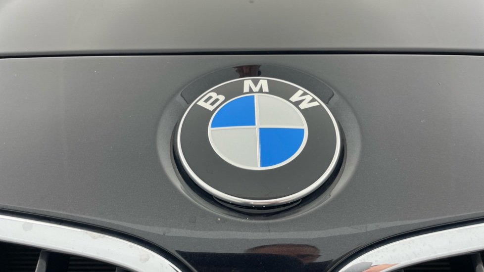 BMW 3 Series 320i xDrive M Sport 5dr Step Auto Petrol Estate - Image 24