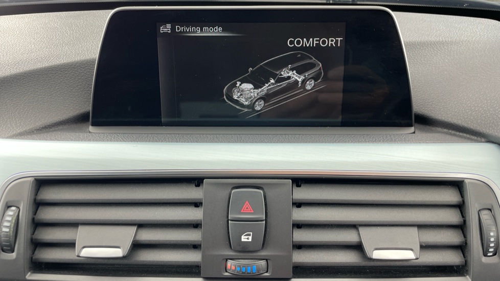 BMW 3 Series 320i xDrive M Sport 5dr Step Auto Petrol Estate - Image 76