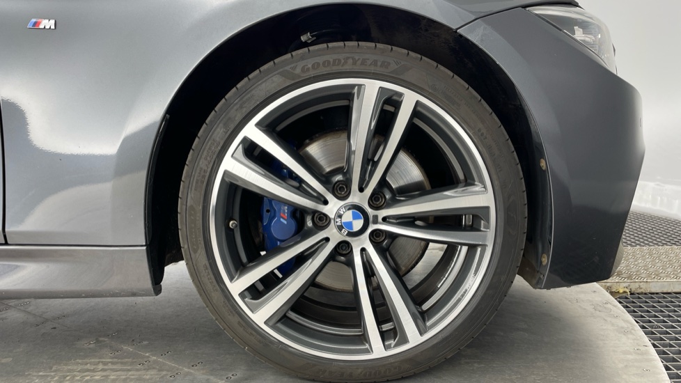 BMW 3 Series 320d xDrive M Sport 5dr Step Auto Diesel Estate - Image 14