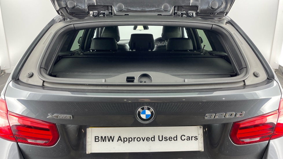 BMW 3 Series 320d xDrive M Sport 5dr Step Auto Diesel Estate - Image 45