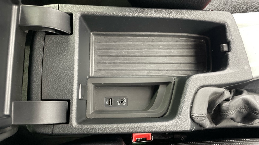 BMW 3 Series 320d xDrive M Sport 5dr Step Auto Diesel Estate - Image 55