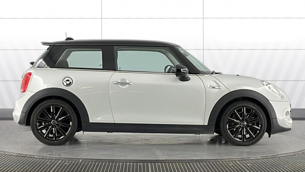 MINI Hatchback 2.0 Cooper S 3dr Petrol Hatchback - Image 3