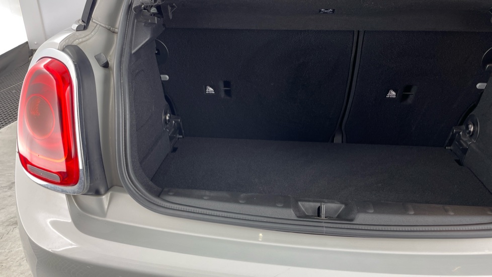 MINI Hatchback 2.0 Cooper S 3dr Petrol Hatchback - Image 39