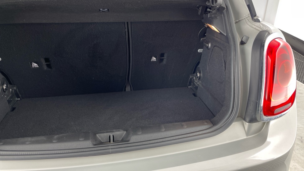 MINI Hatchback 2.0 Cooper S 3dr Petrol Hatchback - Image 40
