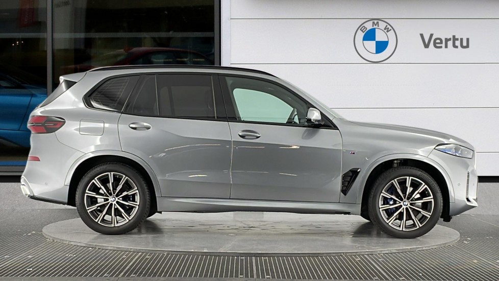 BMW X5 xDrive30d MHT M Sport 5dr Auto Diesel Estate - Image 3
