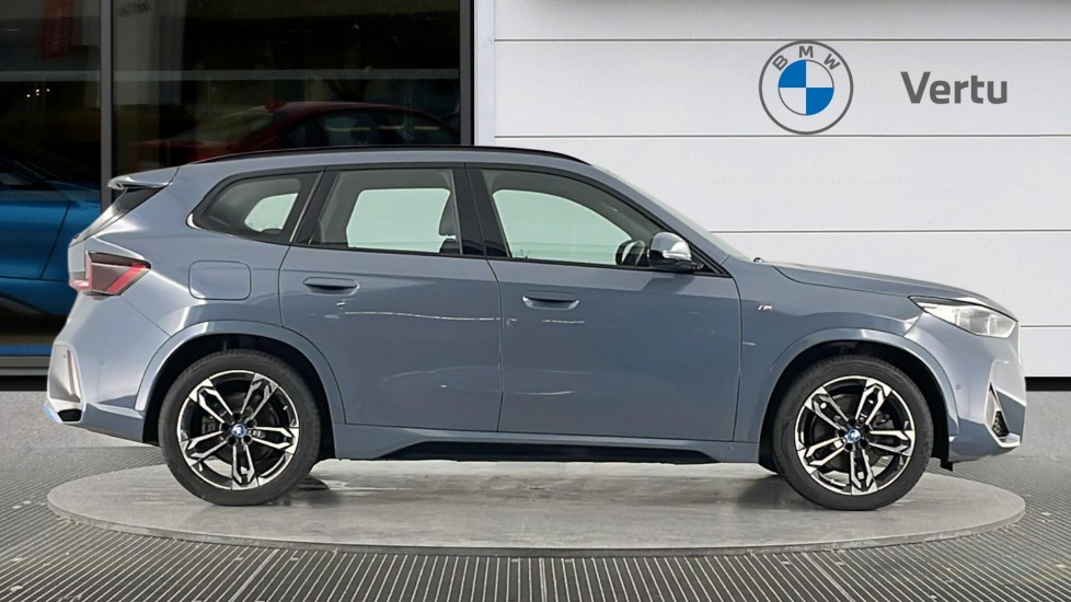 BMW iX1 230kW xDrive30 M Sport 65kWh 5dr Auto Electric Estate - Image 3