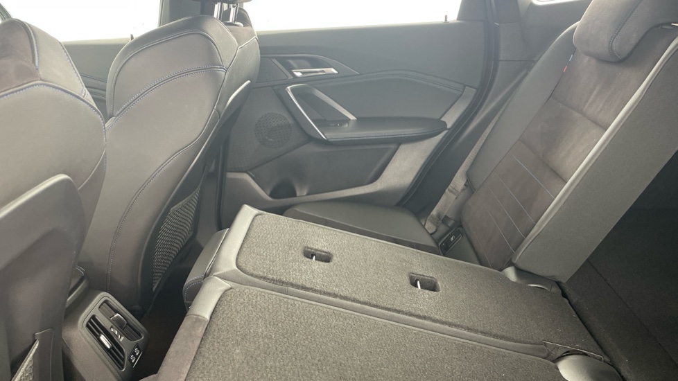 BMW iX1 230kW xDrive30 M Sport 65kWh 5dr Auto Electric Estate - Image 39