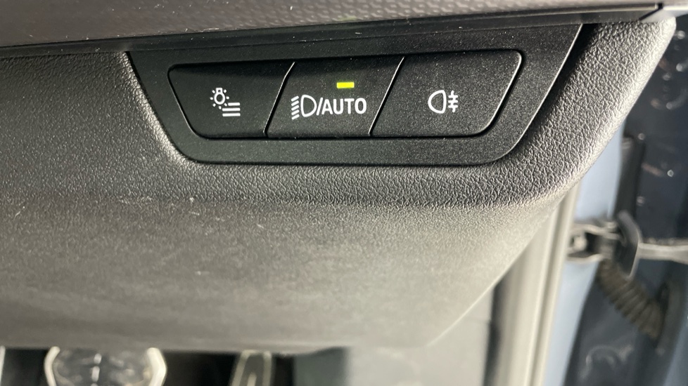 BMW iX1 230kW xDrive30 M Sport 65kWh 5dr Auto Electric Estate - Image 58