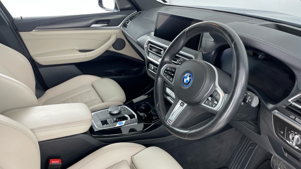 BMW iX3 210kW M Sport Pro 80kWh 5dr Auto Electric Estate - Image 6