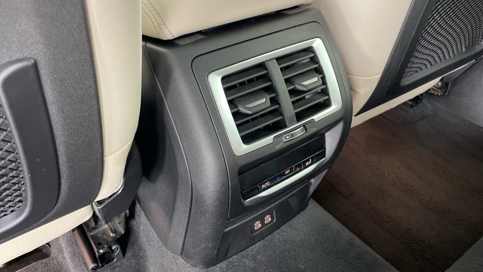 BMW iX3 210kW M Sport Pro 80kWh 5dr Auto Electric Estate - Image 30