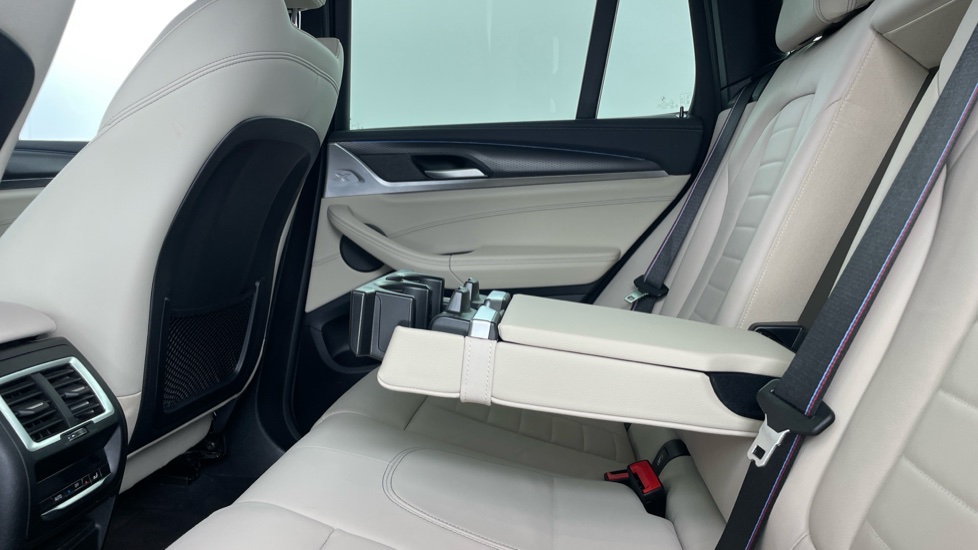 BMW iX3 210kW M Sport Pro 80kWh 5dr Auto Electric Estate - Image 33
