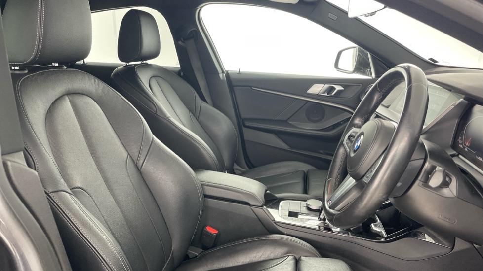 BMW 2 Series 218i [136] M Sport 4dr DCT Petrol Saloon - Image 11