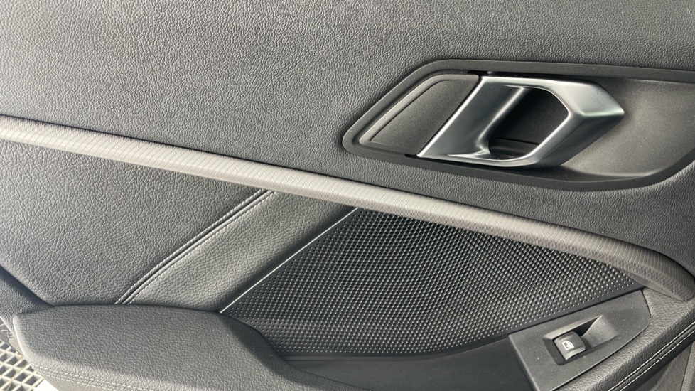 BMW 2 Series 218i [136] M Sport 4dr DCT Petrol Saloon - Image 31