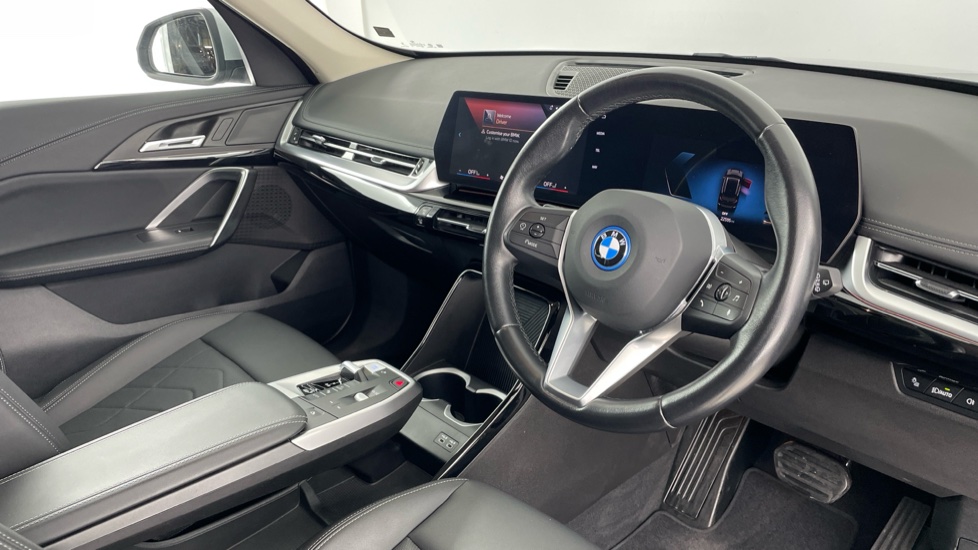 BMW iX1 230kW xDrive30 xLine 65kWh 5dr Auto Electric Estate - Image 6
