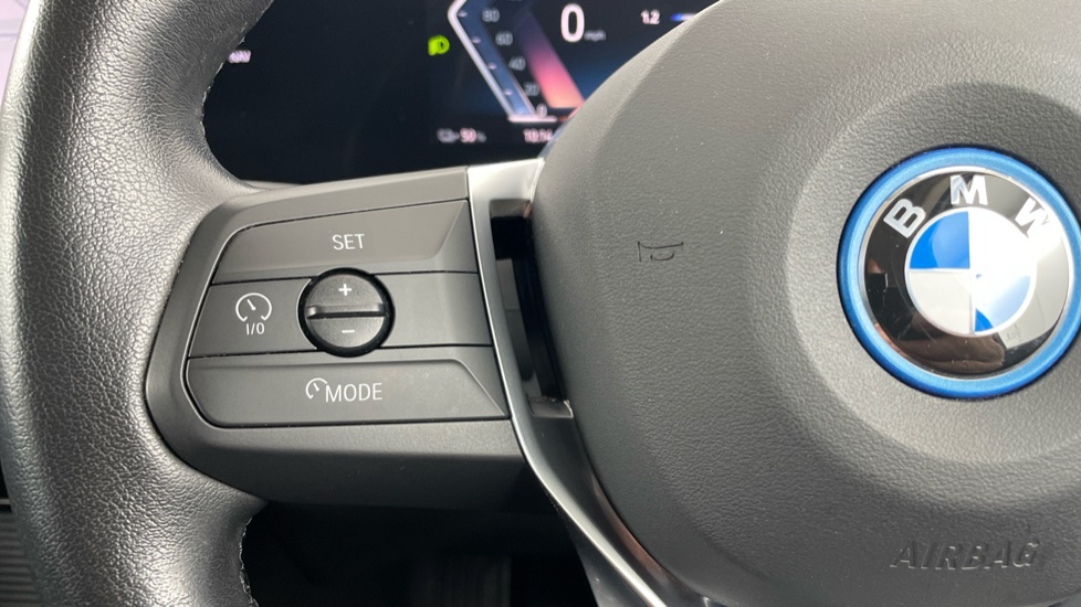 BMW iX1 230kW xDrive30 xLine 65kWh 5dr Auto Electric Estate - Image 17