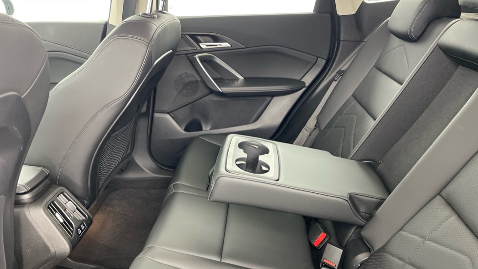 BMW iX1 230kW xDrive30 xLine 65kWh 5dr Auto Electric Estate - Image 33