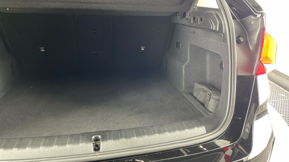 BMW iX1 230kW xDrive30 xLine 65kWh 5dr Auto Electric Estate - Image 38