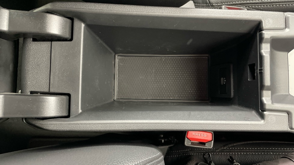 BMW 1 Series M135i xDrive 5dr Step Auto Petrol Hatchback - Image 56