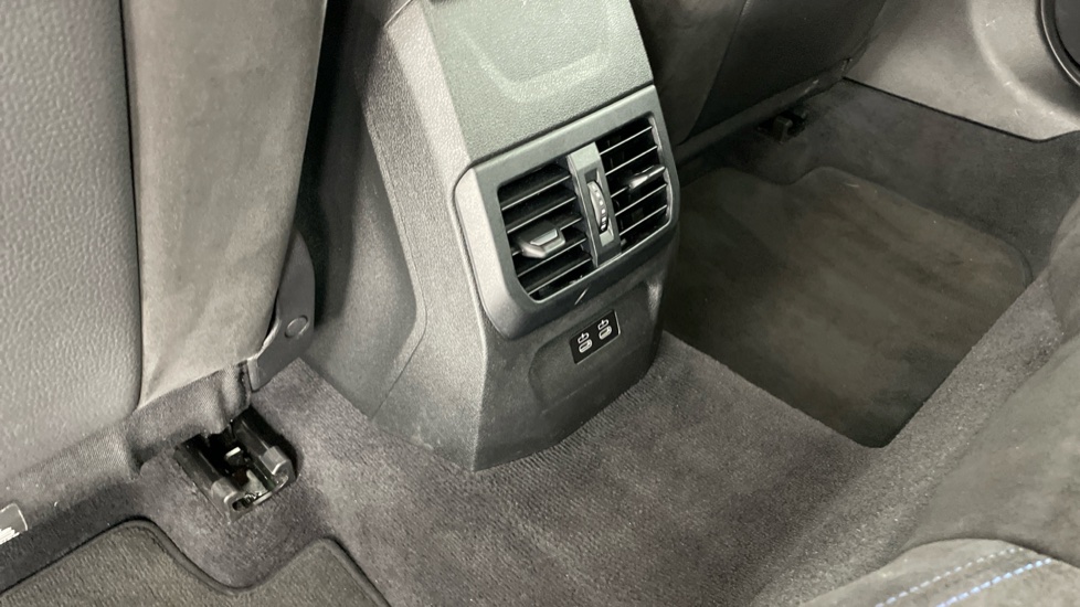 BMW 2 Series M235i xDrive 4dr Step Auto [Tech/Pro Pack] Petrol Saloon - Image 34