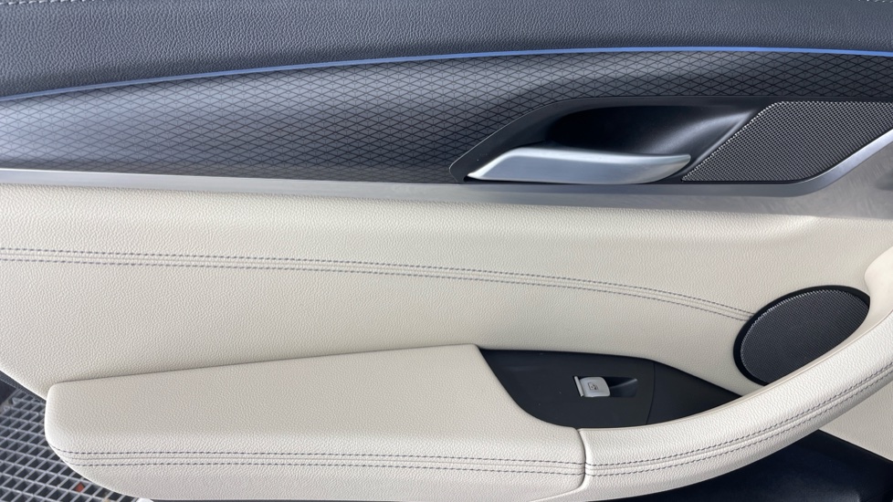 BMW iX3 210kW M Sport Pro 80kWh 5dr Auto Electric Estate - Image 33