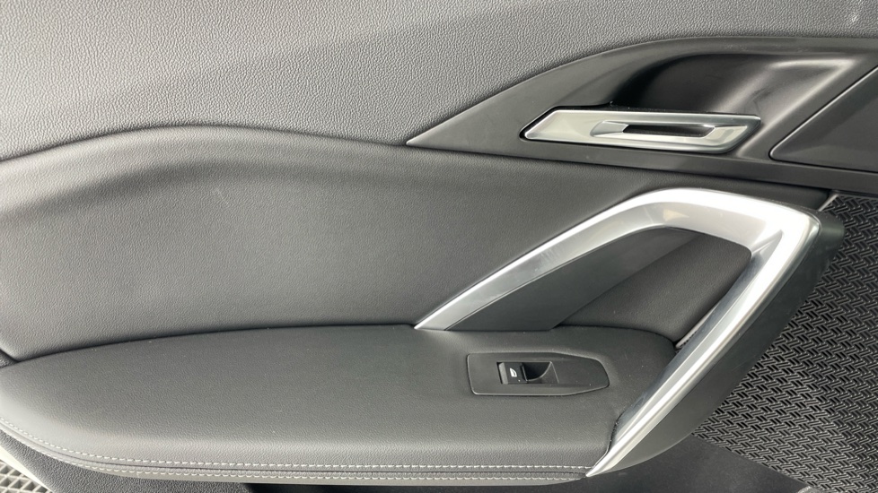 BMW iX1 230kW xDrive30 xLine 65kWh 5dr Auto Electric Estate - Image 29