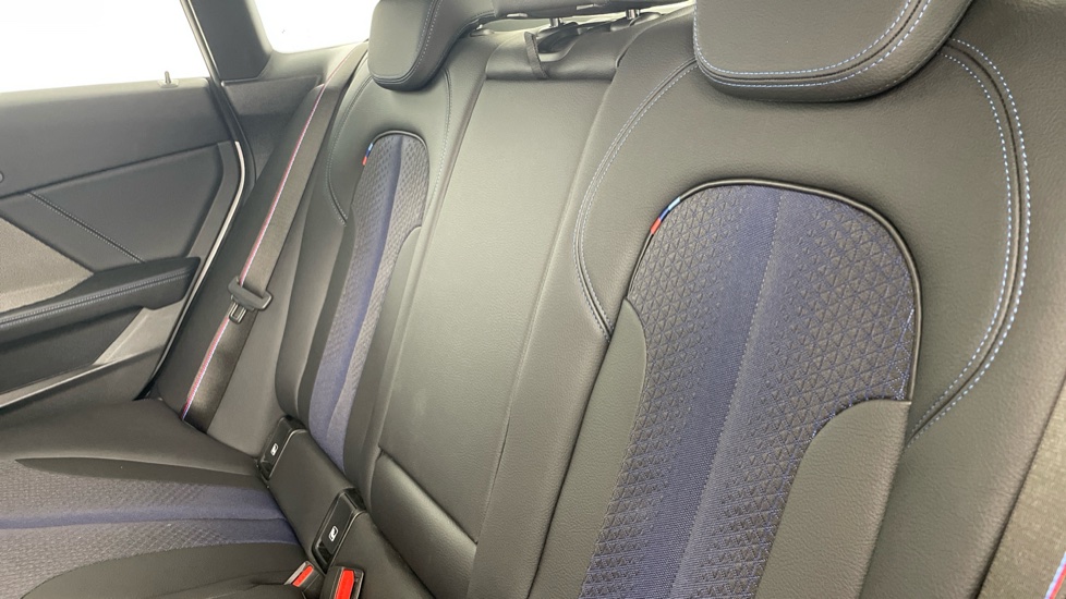 BMW 2 Series 220i M Sport 4dr  Step Auto [Pro Pack] Petrol Saloon - Image 12