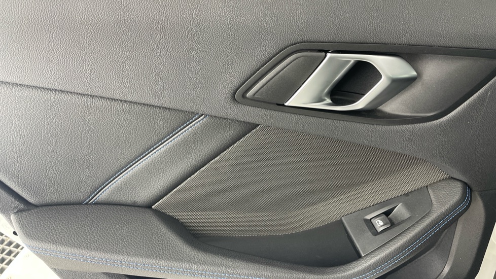 BMW 2 Series 220i M Sport 4dr  Step Auto [Pro Pack] Petrol Saloon - Image 33