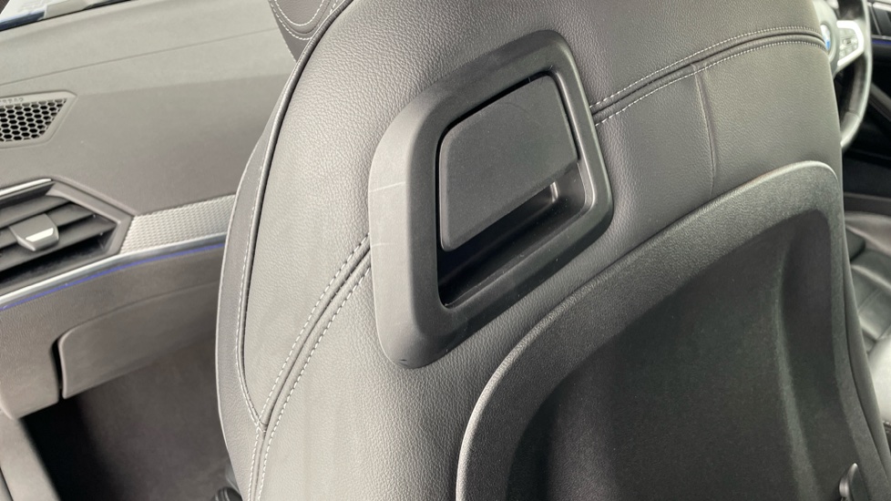 BMW 4 Series M440d xDrive MHT 2dr Step Auto Diesel Coupe - Image 30