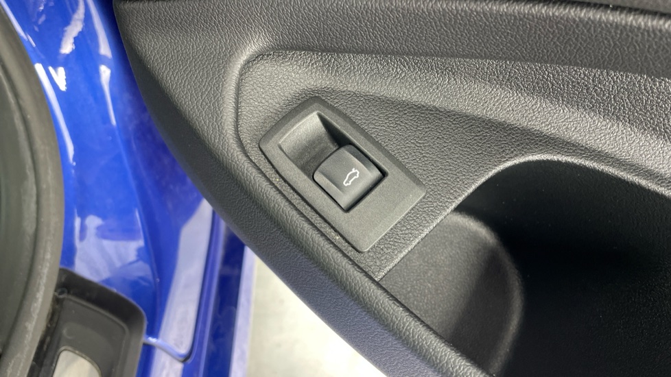 BMW 4 Series M440d xDrive MHT 2dr Step Auto Diesel Coupe - Image 48