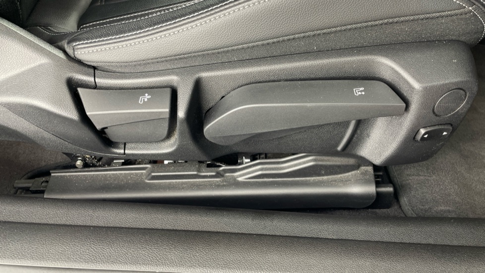 BMW 4 Series M440d xDrive MHT 2dr Step Auto Diesel Coupe - Image 49