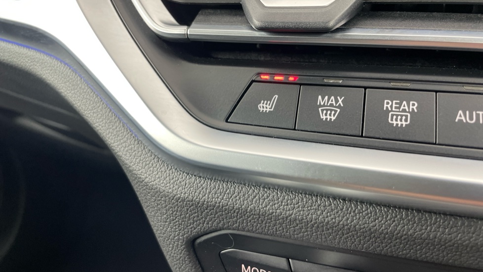 BMW 4 Series M440d xDrive MHT 2dr Step Auto Diesel Coupe - Image 63