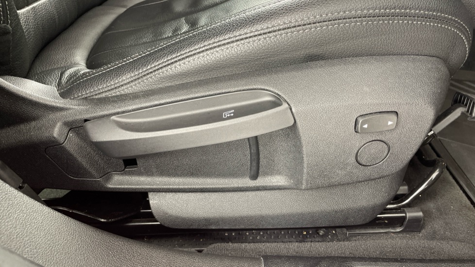 BMW 1 Series 118i M Sport 5dr Step Auto Petrol Hatchback - Image 48